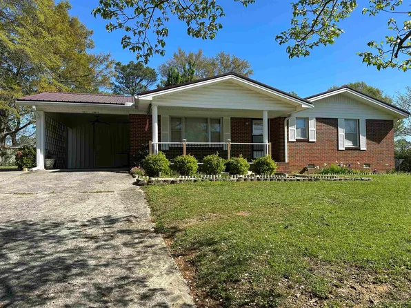1411 Timberlane Dr SE, Cullman, AL 35055