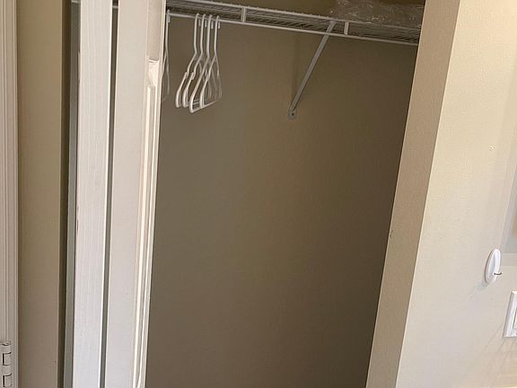 3rd image of 4386 Grove Park Dr #1