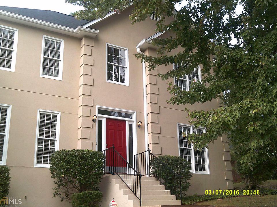 2nd image of 302 Clarion Rd