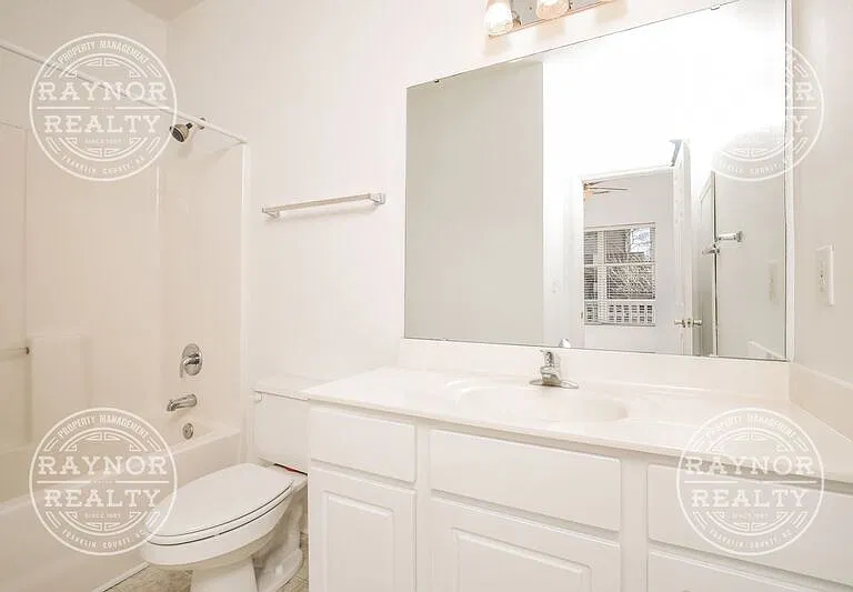508 Person St #303 — Photo 8