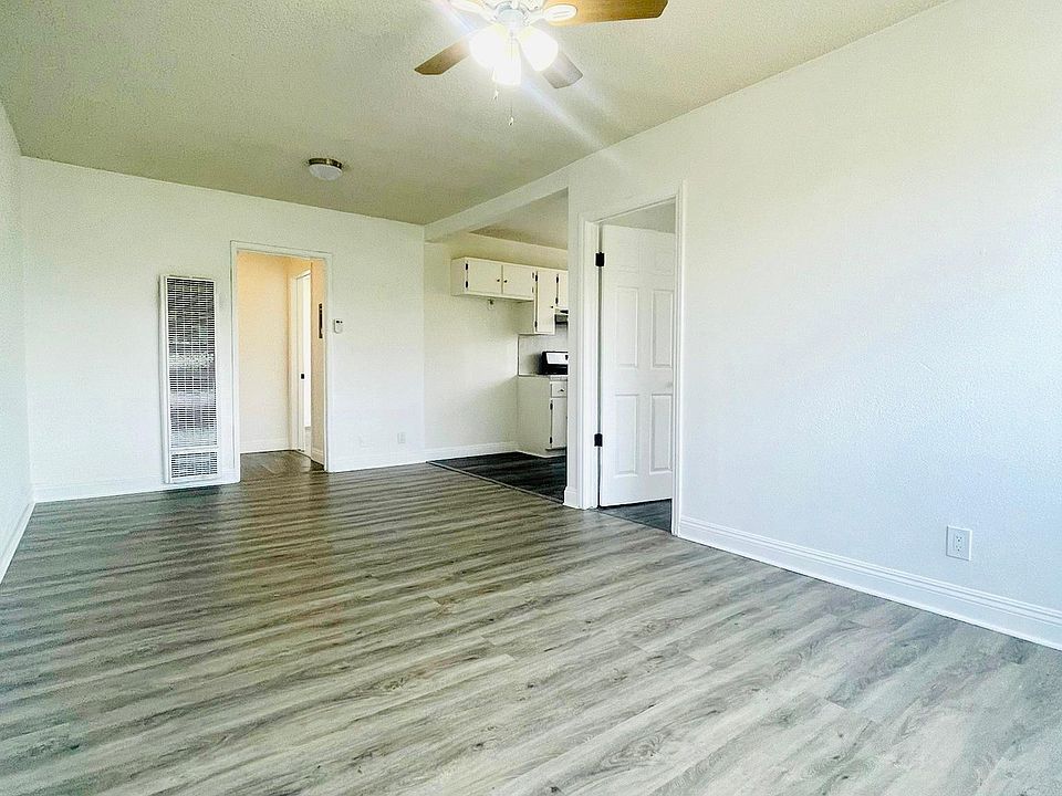 1st image of 4236 S Grand Ave #6