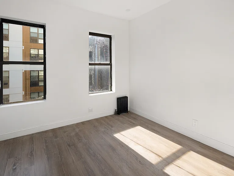 172 W 109th St #5R — Photo 2