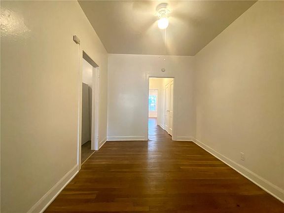 5th image of 3207 Harris Park Ave #1/2