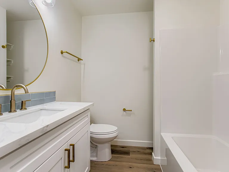 4469 SE 28th Pl — Photo 7