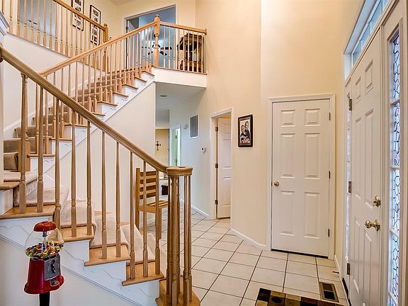 3rd image of 3460 Greycliff Ct