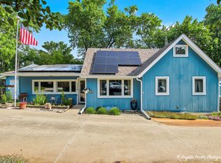 7508 Cedar Dr, Wonder Lake, IL 60097