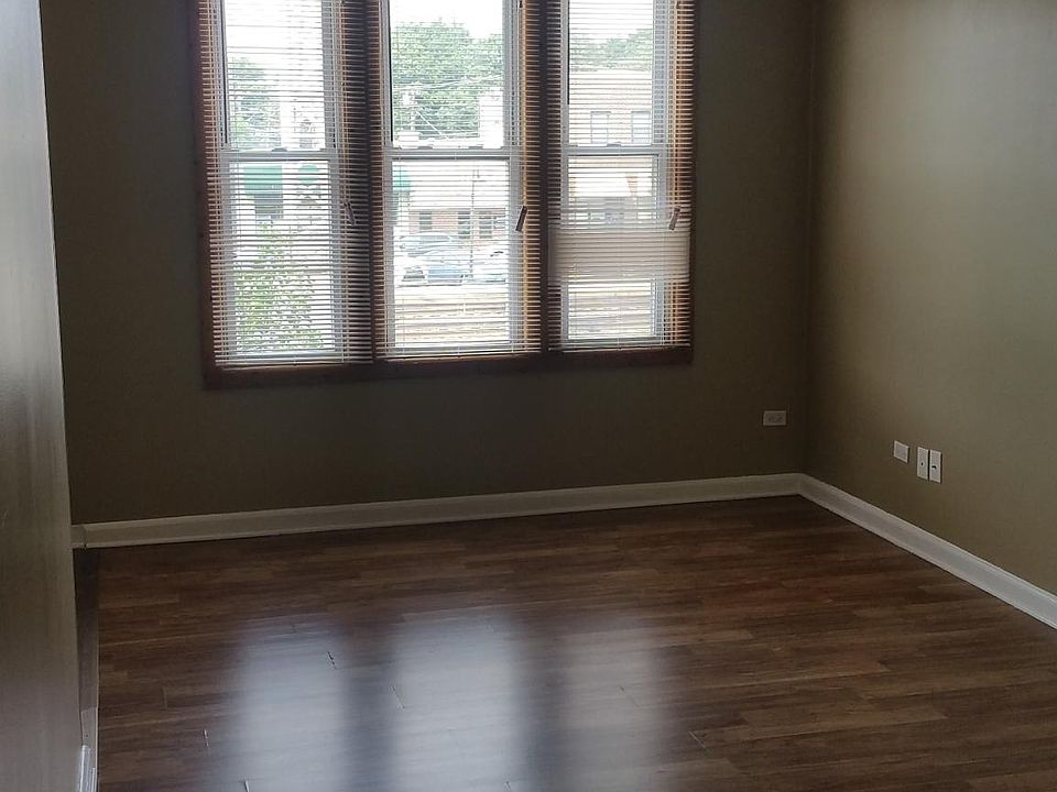 1st image of 6828 W Windsor Ave APT B1