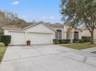 16944 Falconridge Rd, Lithia, FL 33547