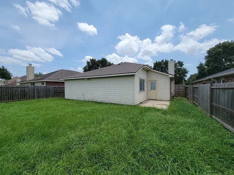 18446 S Wimbledon Dr — Photo 34