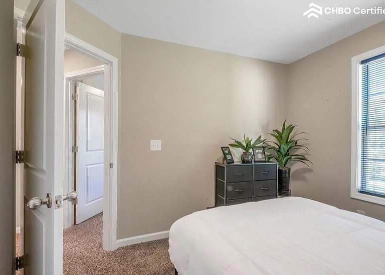 616 Lafayette Rd — Photo 20