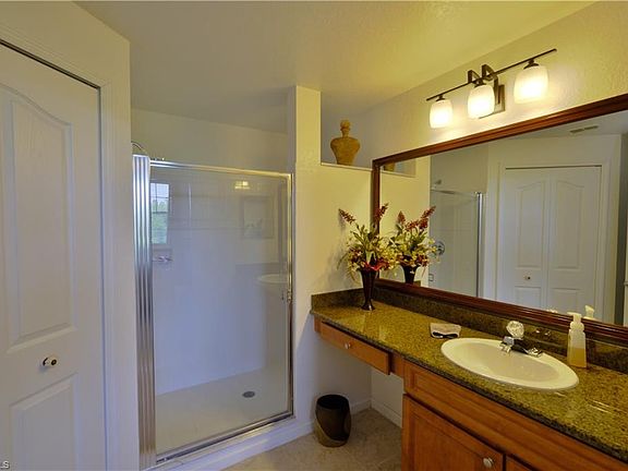 5th image of 12940 Positano Cir APT 301
