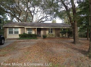 807 Walthour Rd, Savannah, GA 31410