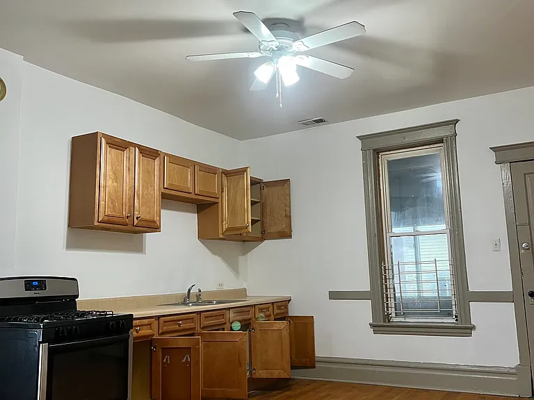1620 S Ashland Ave #3R — Photo 1