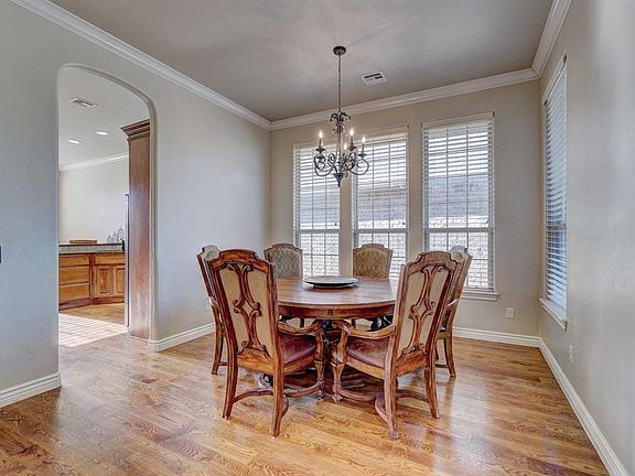5th image of 120 Napoli Ct
