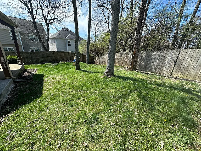 2205 Pokeberry Park — Photo 50