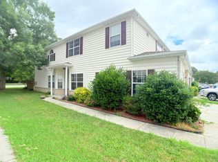 409 Belmont Cir, Yorktown, VA 23693