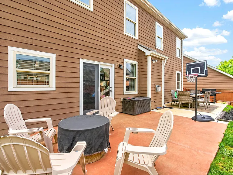 4000 Corey Ct — Photo 35