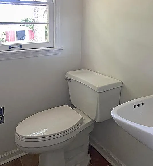 8321 Belleview Ave — Photo 14