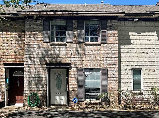 1st image of 10678 Hazelhurst Dr #16