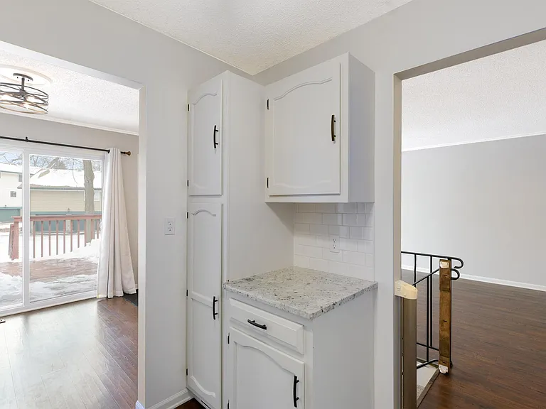 2705 Terraceview Ct — Photo 8