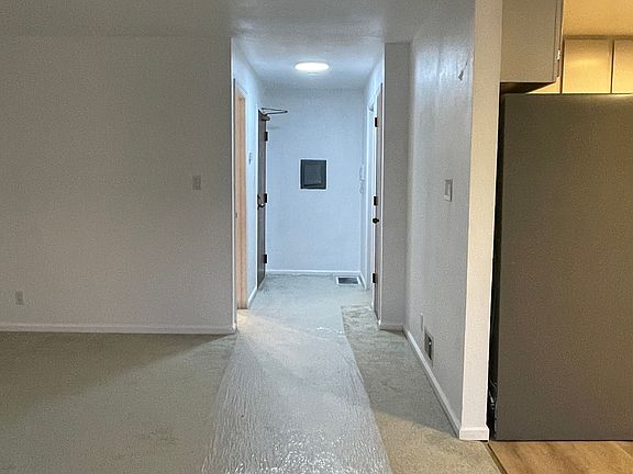 4th image of 1348 La Playa St #1