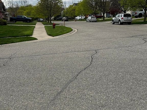 4th image of 8582 Barrington Dr