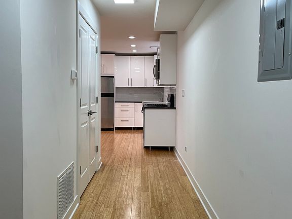 5th image of 6227 N Hermitage Ave Unit B