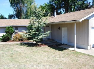 215 Charles Ct APT A, Newberg, OR 97132