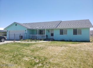 1751 W Huntzinger Rd, Selah, WA 98942
