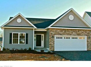 26 Sonoma Ln, Middletown, CT 06457