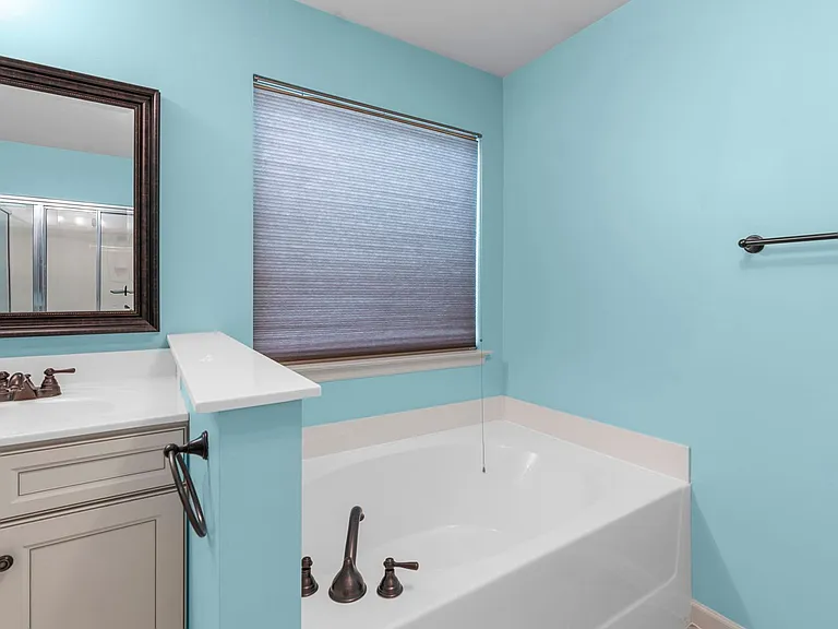 615 Derby Way Dr — Photo 51