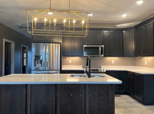 400 Olivia Dr, Newport, AR 72112