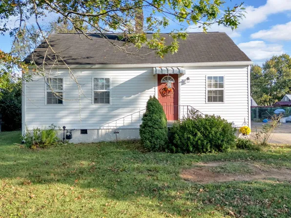 674 E Lincoln Rd, Alcoa, TN 37701