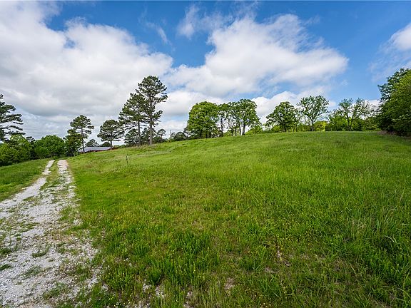 3rd image of 14839 Newhope Rd