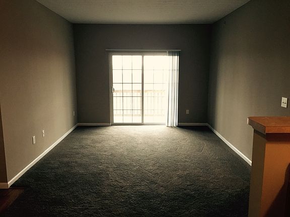 3rd image of 1513 Gage St