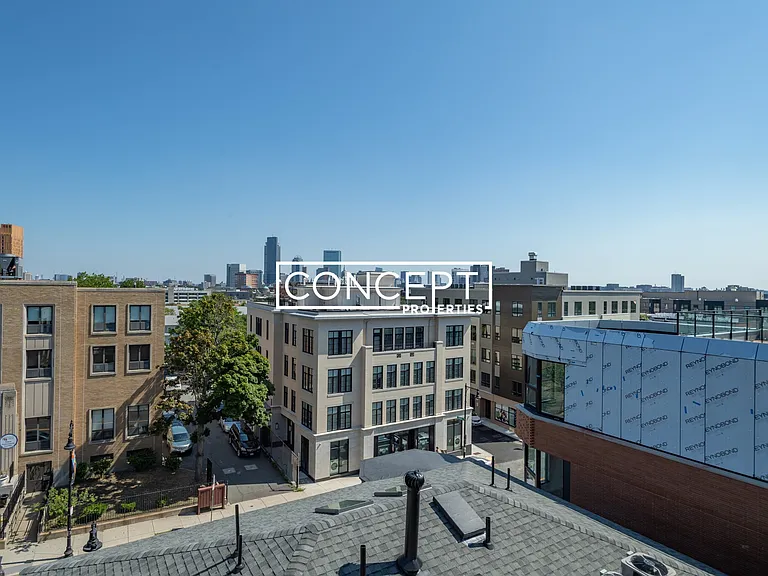 Longwood Row — Photo 44
