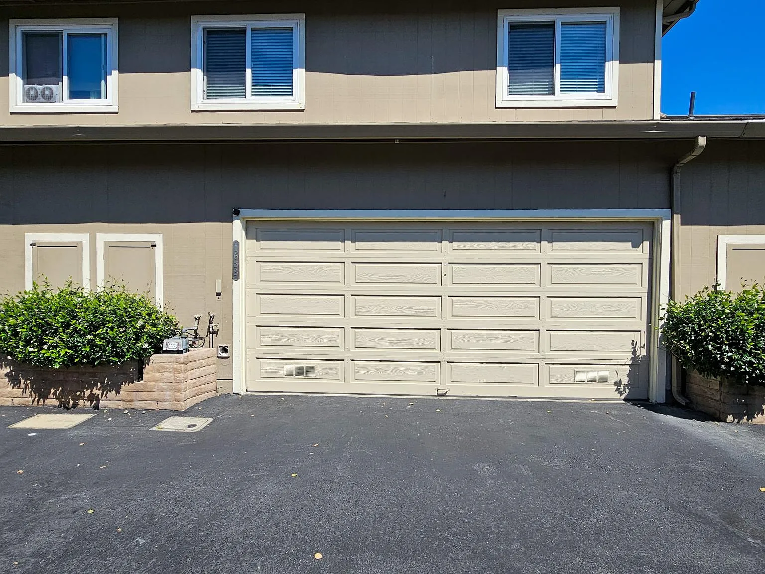 3 bed, 2.5 bath, 1530 sqft, $5,450 — Photo 2