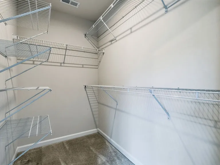 233 Chesna Dr — Photo 15