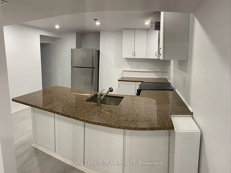 3 Tower Hill Cres #BASEMENT — Photo 7