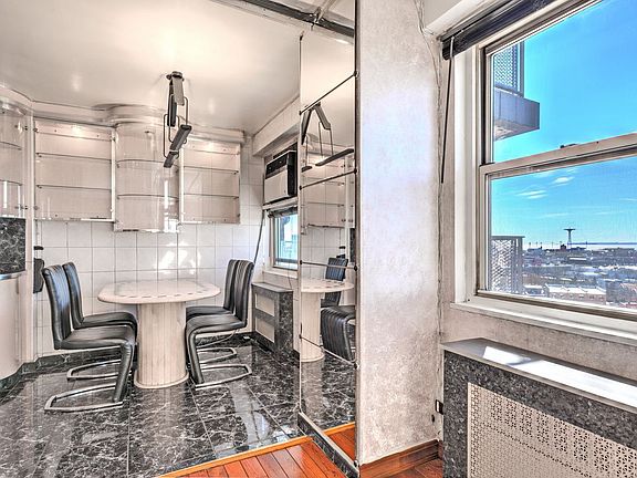 3rd image of 2475 W 16th St APT 11G