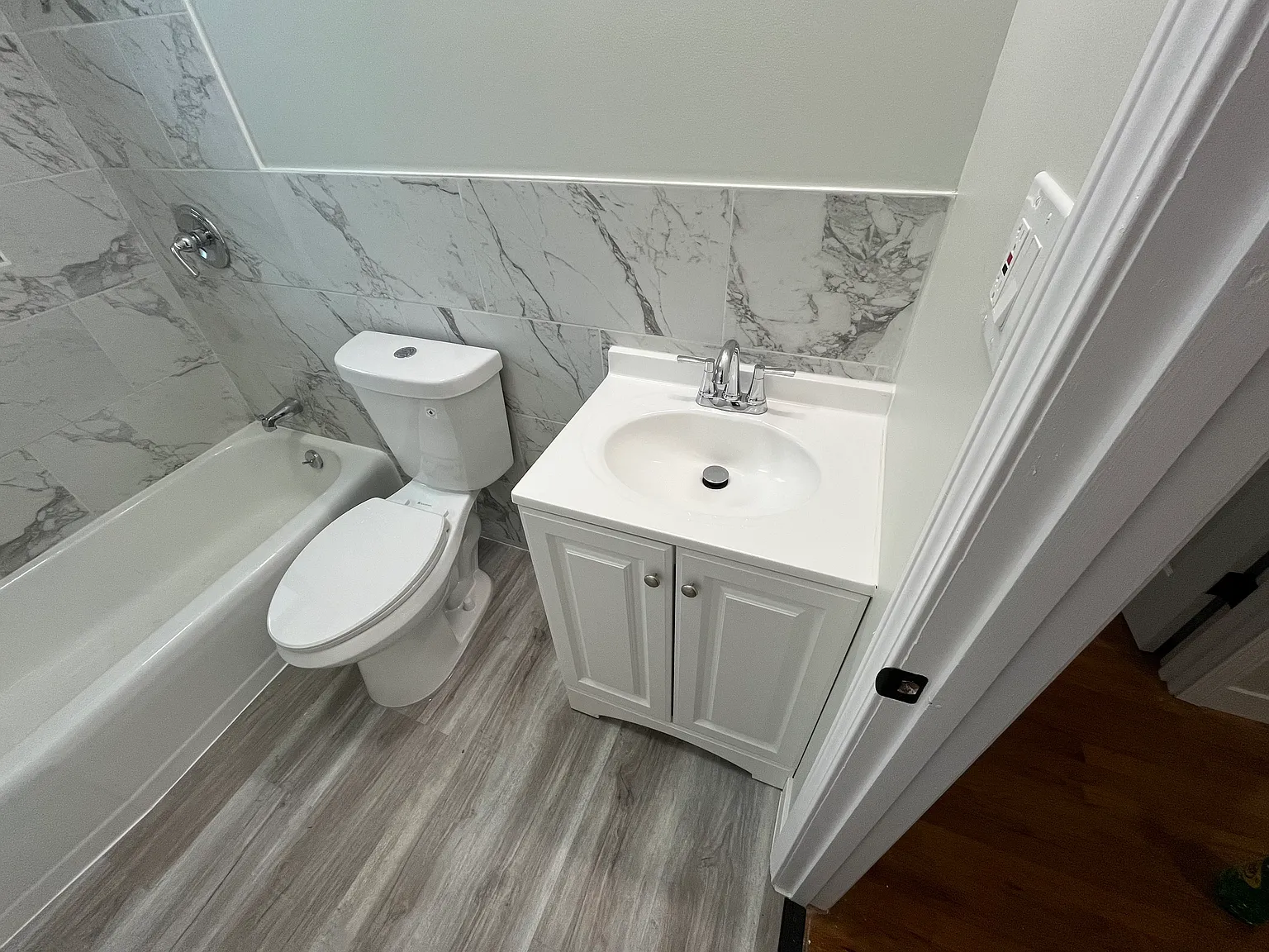 4 bed, 1800 sqft, $2,200 — Photo 3