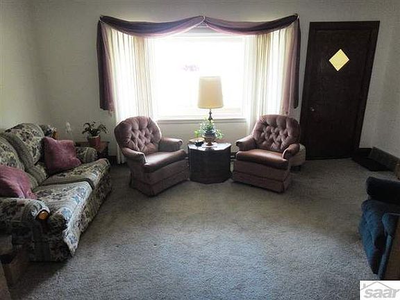 4th image of 2218 Lackawanna Ave