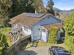 5689 Porpoise Bay Rd, Sechelt, BC V0N 3A3