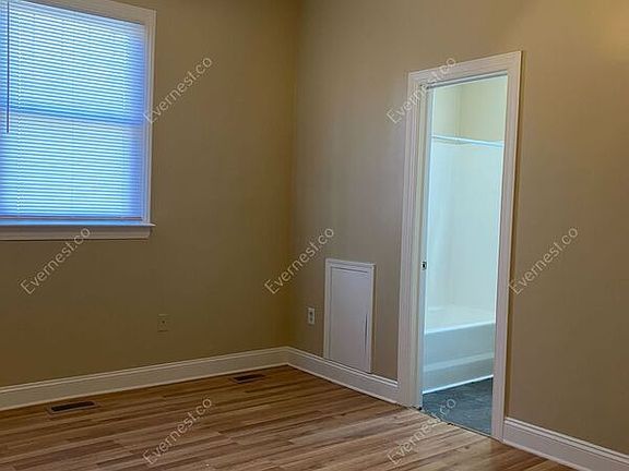 4th image of 7 W Norwood Ave Floor 1