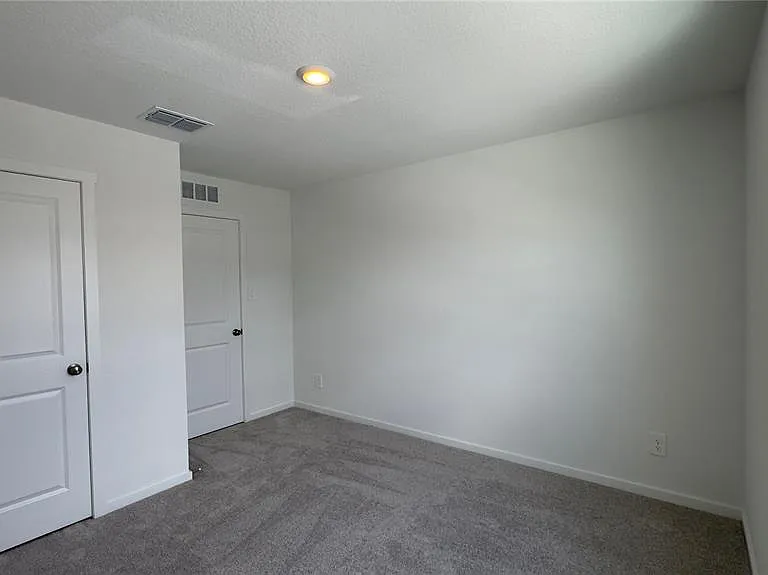 831 Lynx — Photo 22
