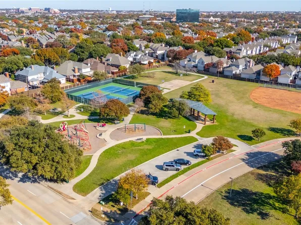 18333 Roehampton Dr APT 714, Dallas, TX 75252