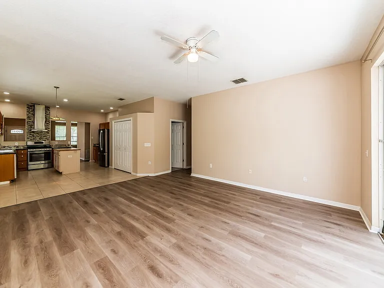 12336 Hollybush Ter — Photo 4