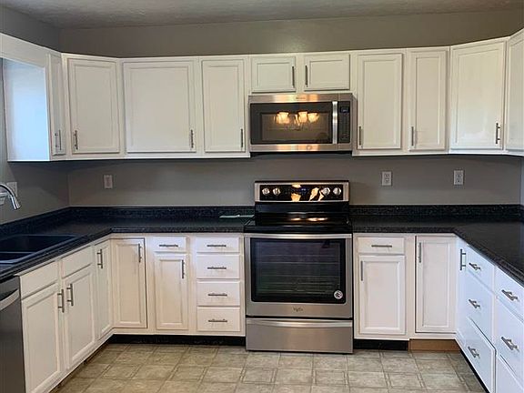 5th image of 1270 Thompson Ln N