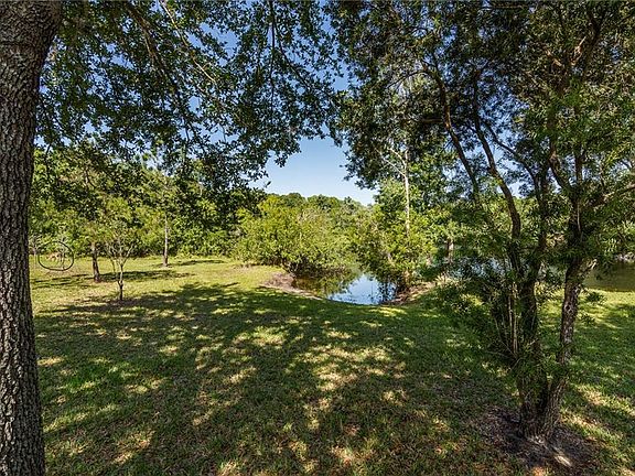 3rd image of 4303 Brooker Creek Dr