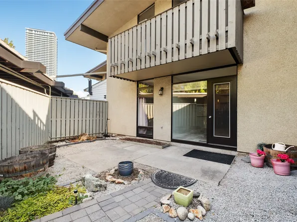 353 Boyce Cres Unit 14, Kelowna, BC V1Y 5Z7